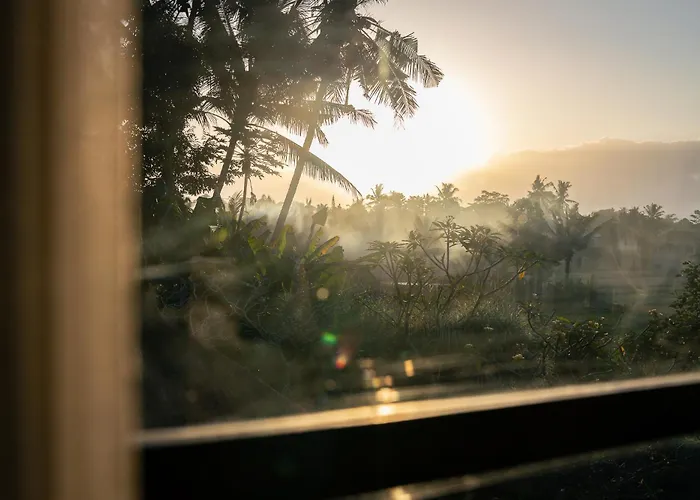 Hartwood Elegant 2br In Ubud