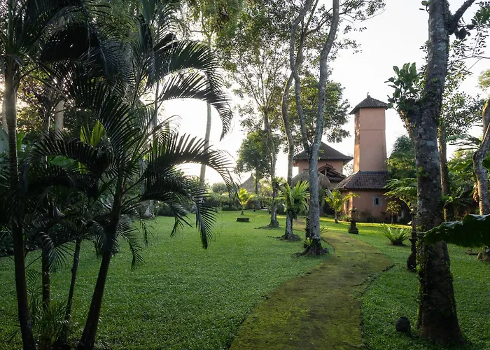Hartwood Elegant 2br In Villa